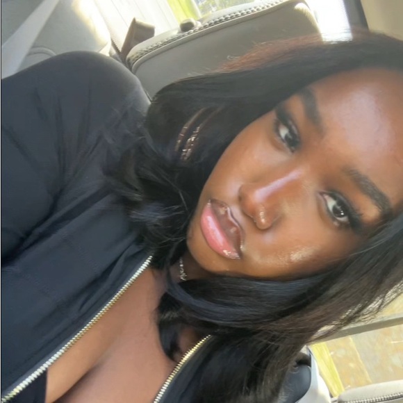 Hairvivi Issa Bob Hd Lace Front Wig - Picture 2 of 3